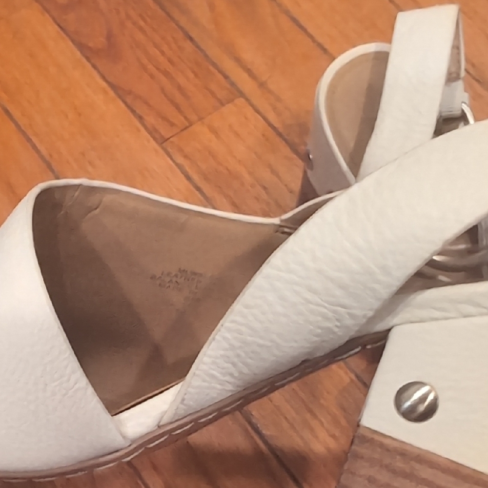 Marc Fisher Cream Peep Toe Slingback Sandals - Picture 4 of 11